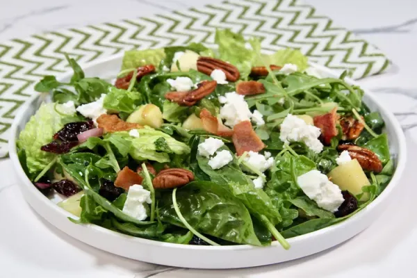 Apple Pecan Salad
